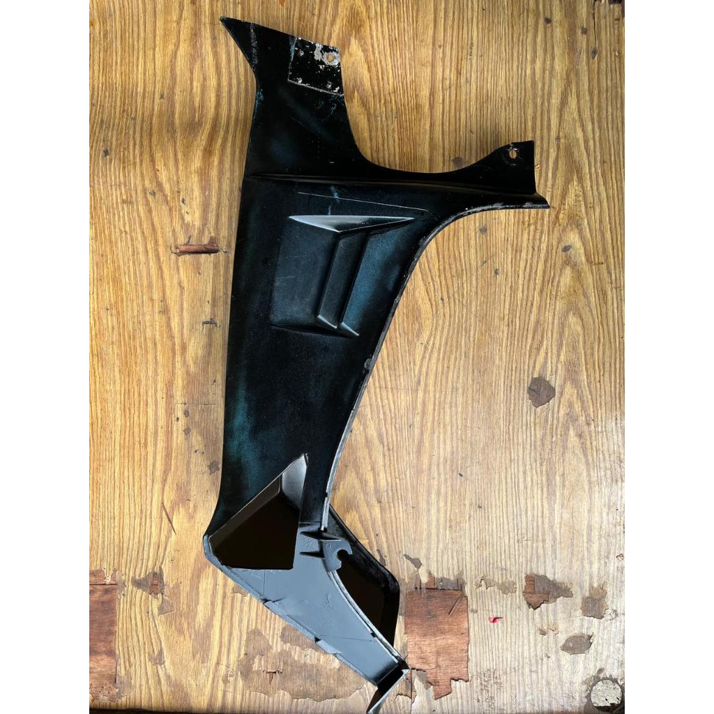 COVER SAYAP / SAYAP / LEGSHILD LUAR / KEPANGAN SAYAP SUZUKI RC 110 SUZUKI CRYSTAL ORIGINAL / 1070