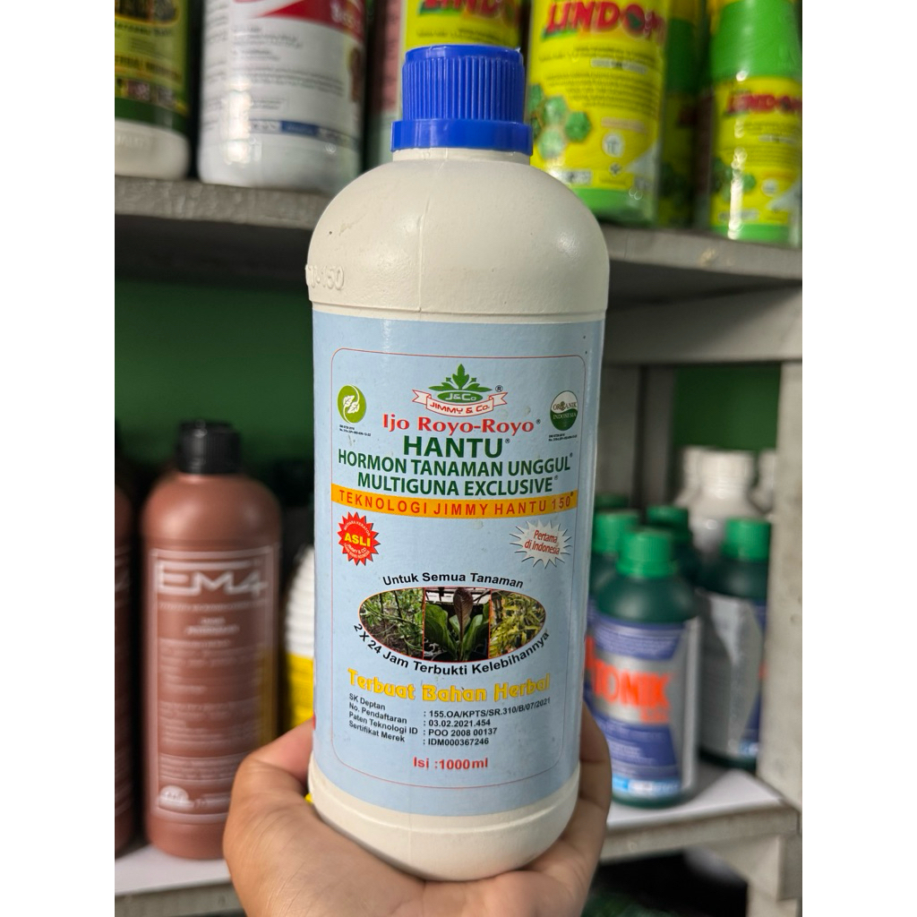 PUPUK HANTU MULTIGUNA 1 LITER