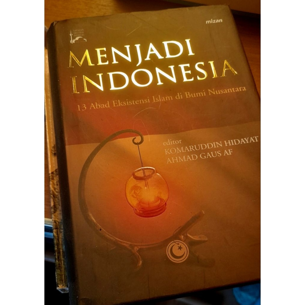 Buku: Menjadi Indonesia