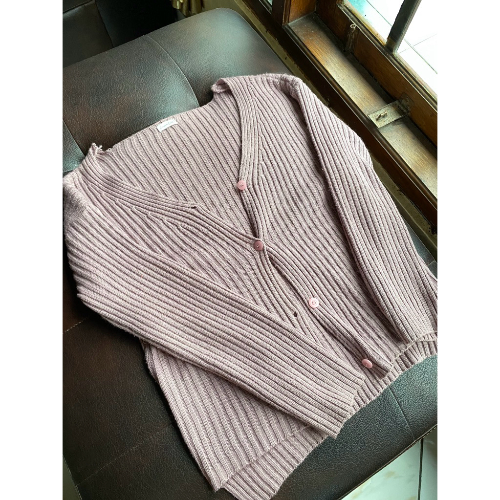 cardigan ungu muda