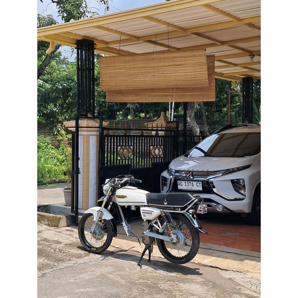 BODY SET GL 100 NAIK MESIN PART BARU REPRO TATANAN