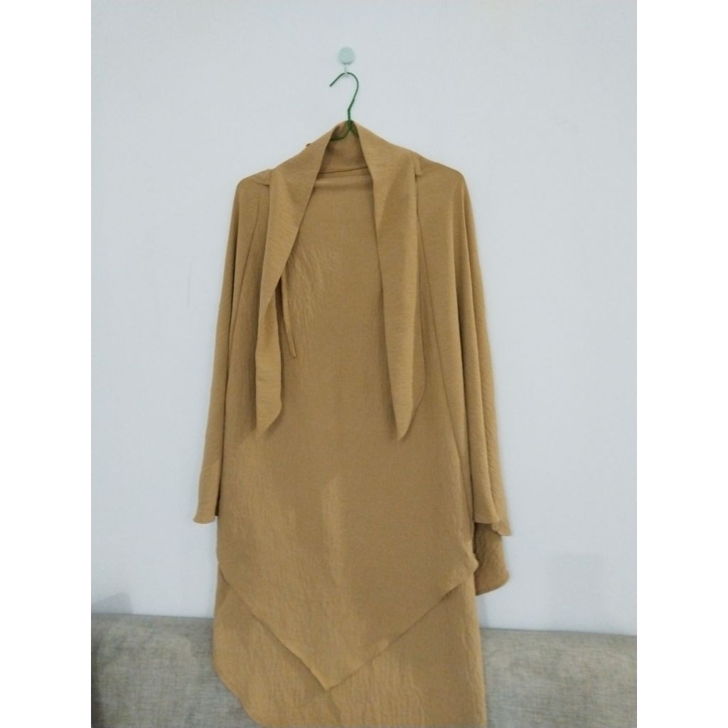 Preloved French Khimar brand Tsurayya