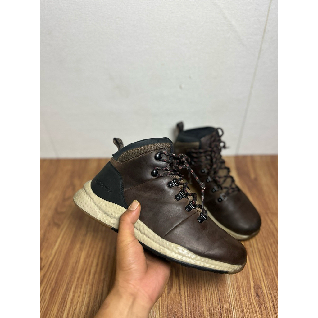 Sepatu gunung second original columbia