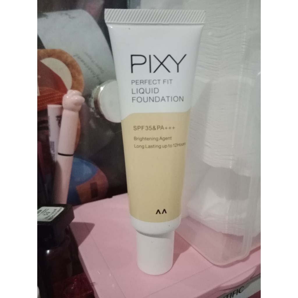 PRELOVED_pixy liauid foundation 04 natural beige