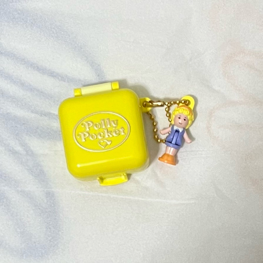 Various Trinkets. (Songel, Polly Pocket, Gashapon, Mejirushi, Sylvanian, etc)