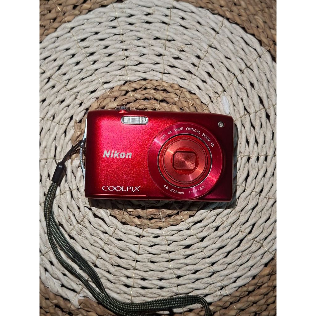 nikon coolpix s3300