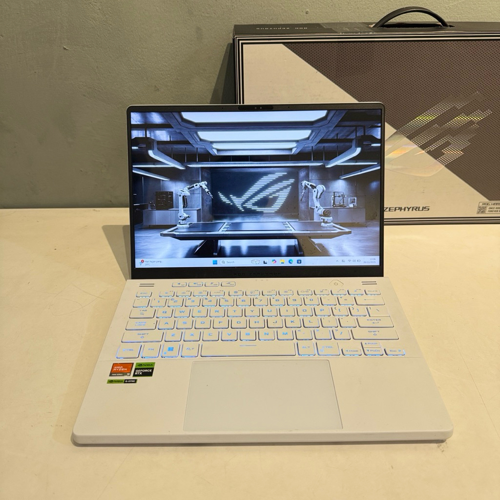 Laptop Gaming Asus ROG Zephyrus GA402XV Ryzen 9 7940HS RTX 4060 8GB 32GB/1TB