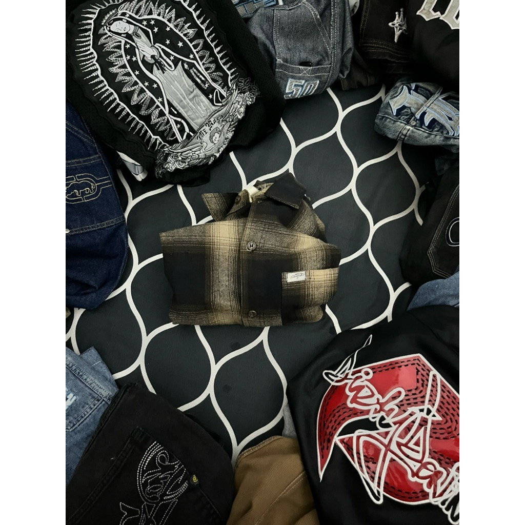 caltop kemeja caltop sz M kinyis kinyis bossq | fubu | tribal gear | joker brand | roca wear | karl 