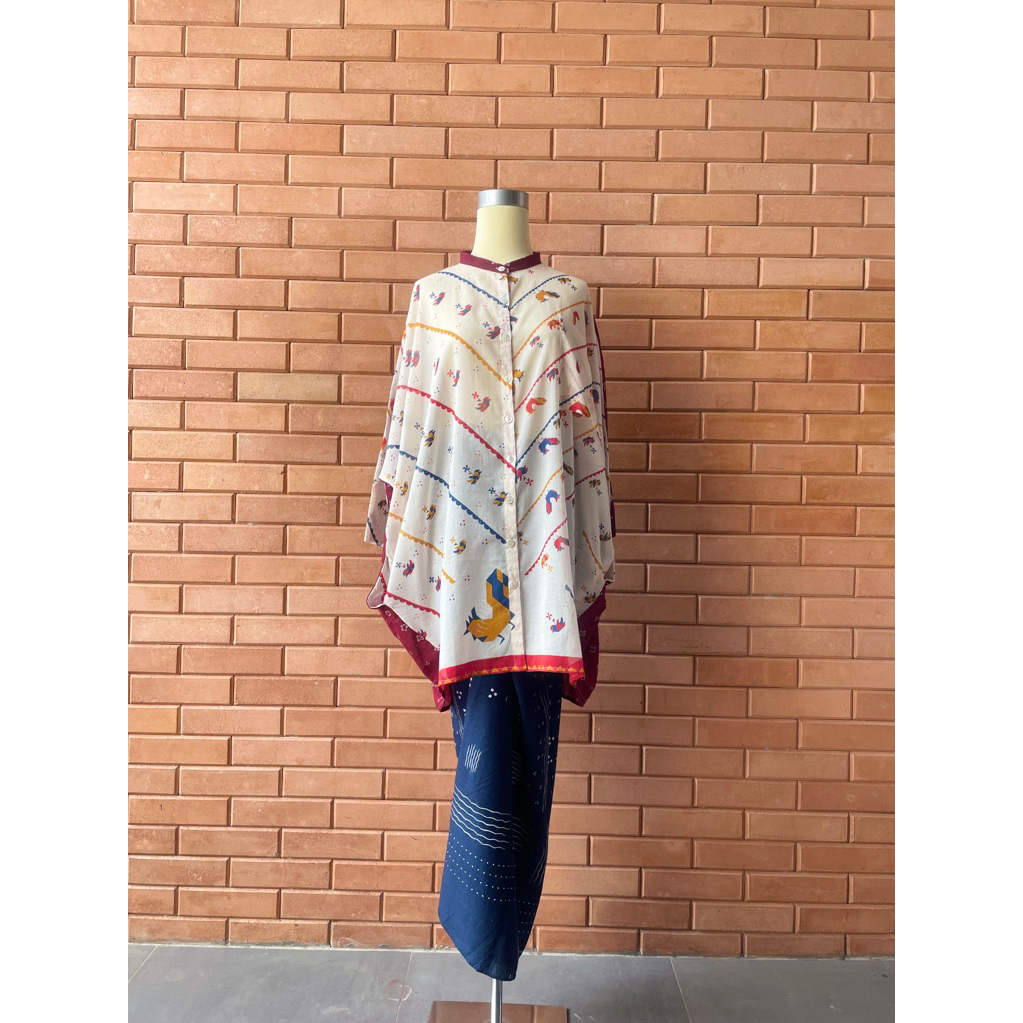 [Sewa/Rent] Baju lengger ayam sejauh mata memandang / kain lilit ombak laut / wrap skirt, kebaya tun