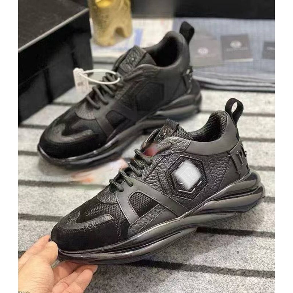 Sepatu sneaker pria pp 2020 sepatu casual mewah