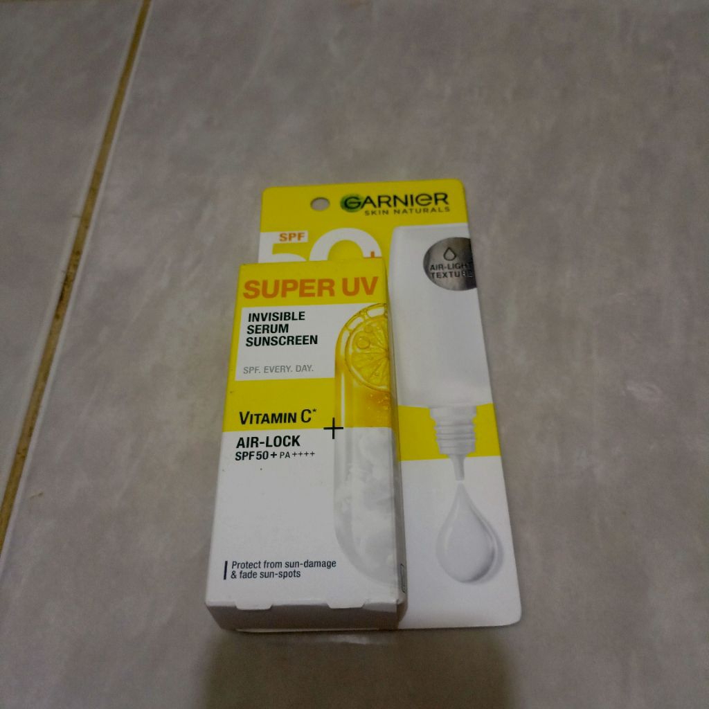 Garnier Super UV Invisible Serum Sunscreen  - 30ml