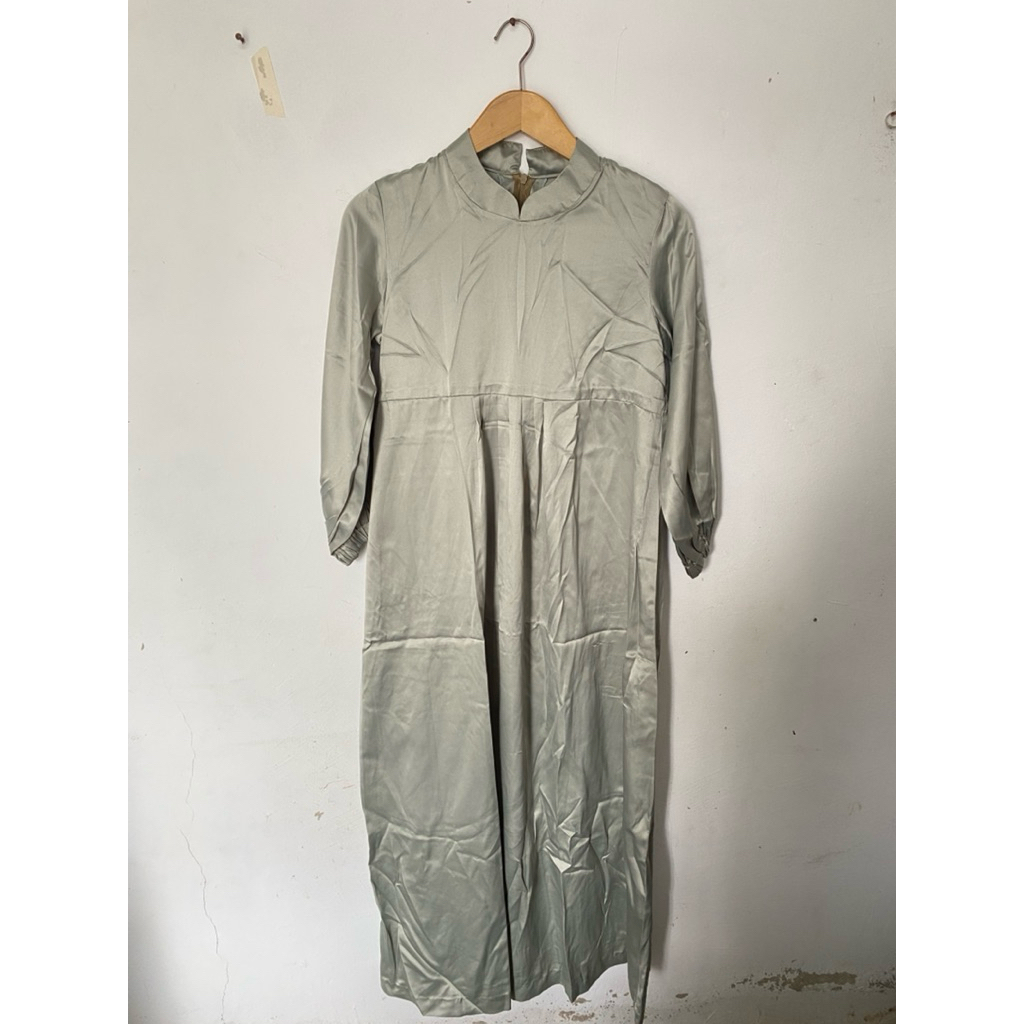 dress kondangan sage