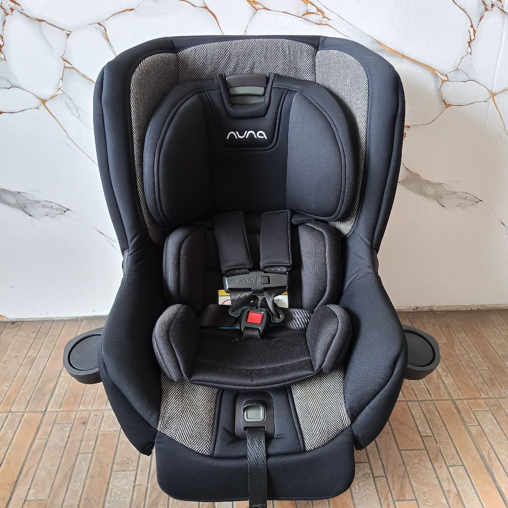 Carseat Nuna Rava Preloved sudah laundry siap pakai