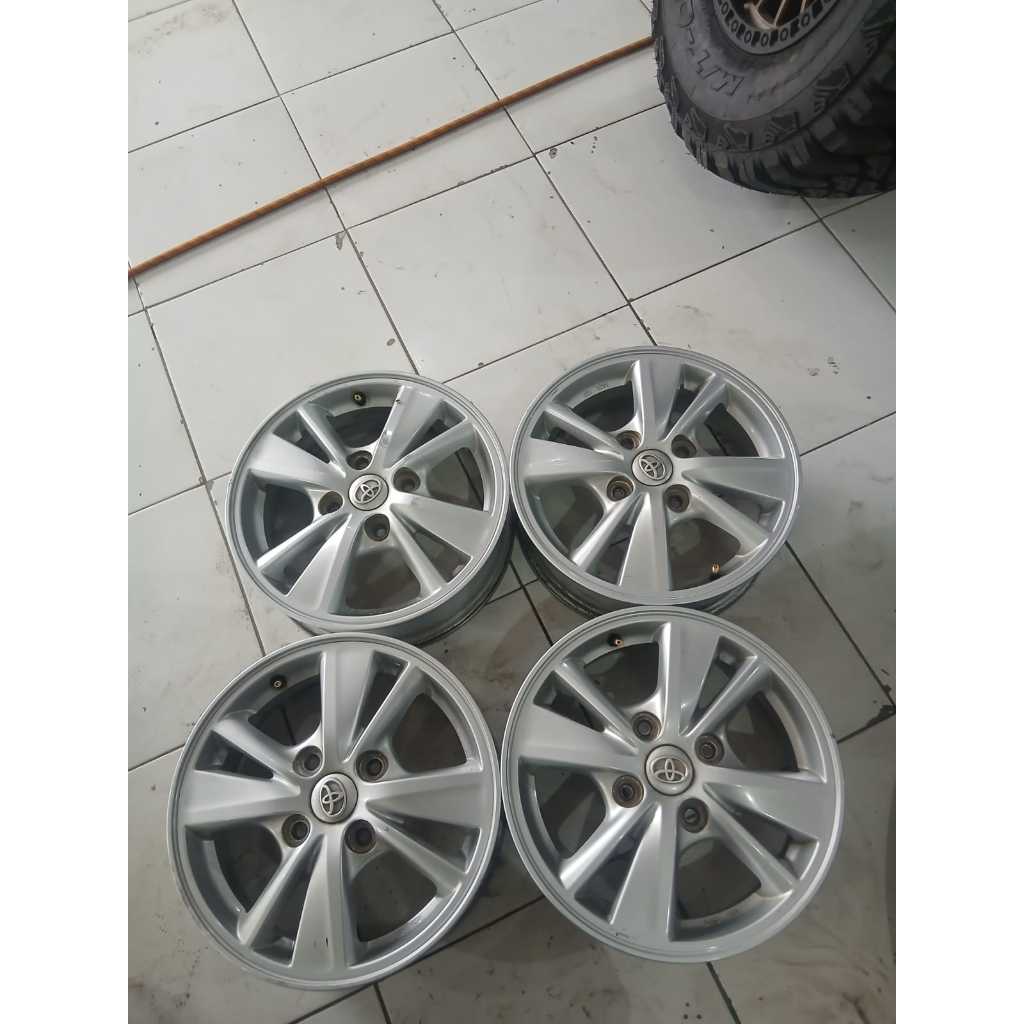 VELG MOBIL ORI STD AVANZA VELOZ RING 15 LUBANG BAUT PCD 4X114 PELEK