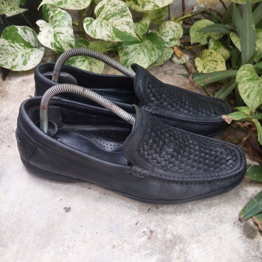 sepatu loafer second clarks size 42(26cm)