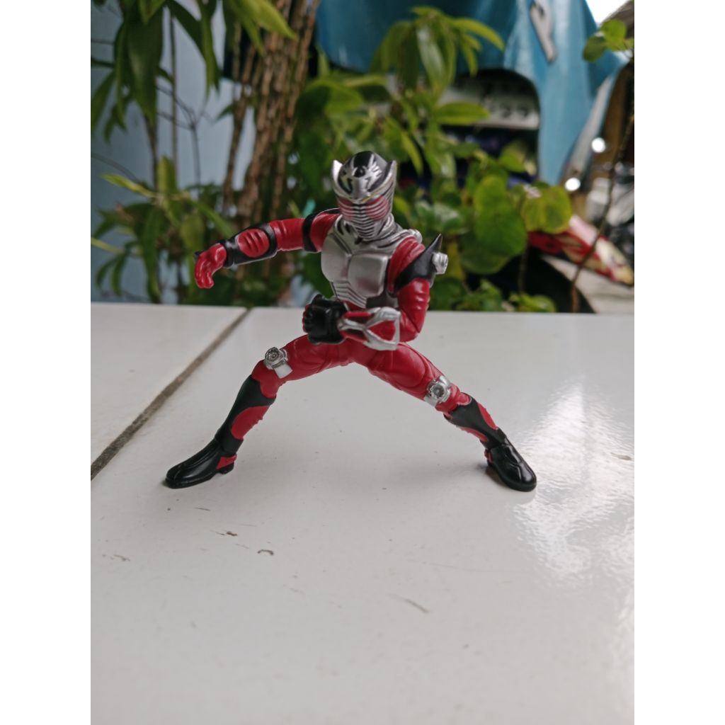 HG kamen rider ryuki ( basic form ) tinggi -+8cm ori bandait