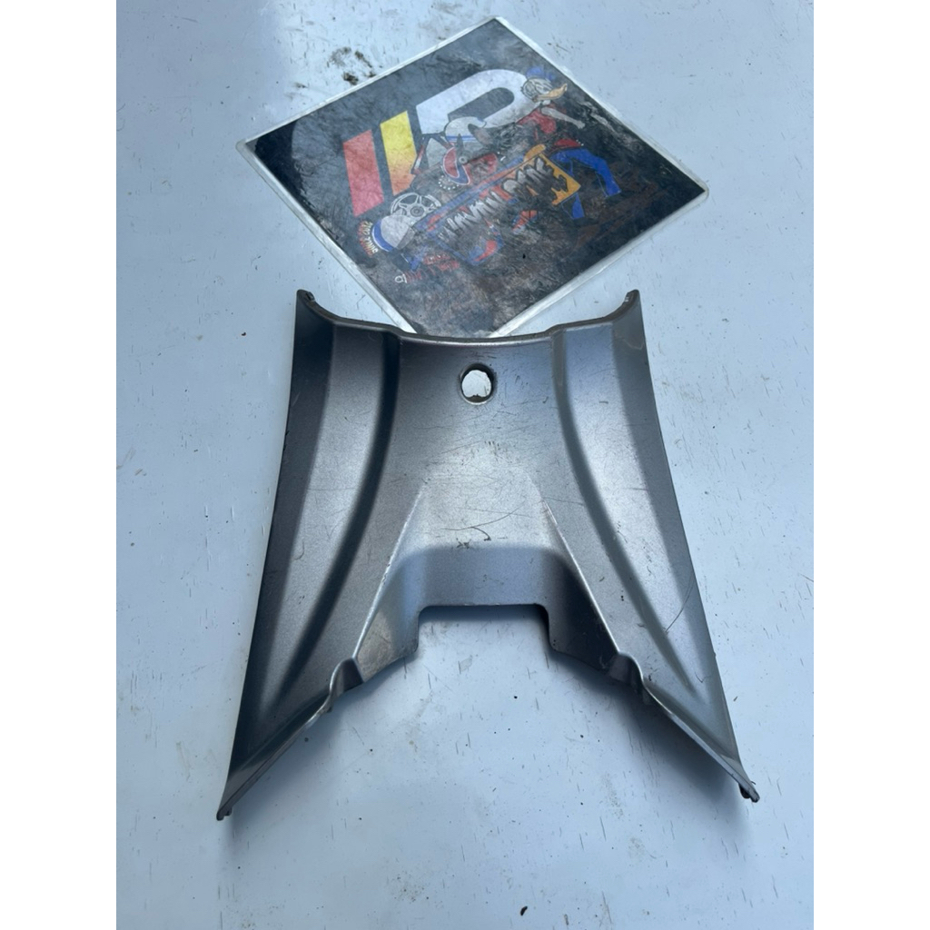 COVER CENTER REVO AT KWZ ORIGINAL COPOTAN MOTOR LEGSHIELD TENGAH REVO AT MATIC SEKEN