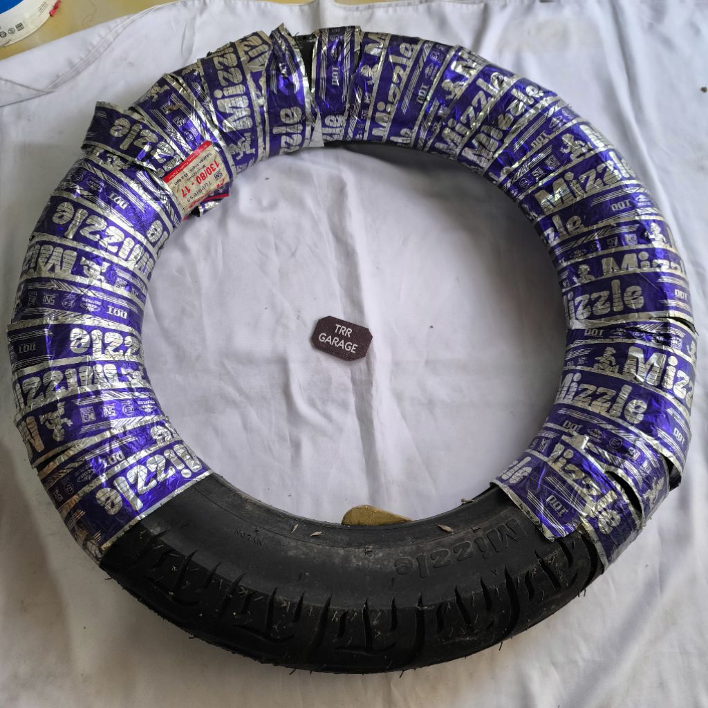 Ban luar Mizzle M-800 M - 800 tubeless ukuran ring 17 - 130/80 130 / 80 stok lama