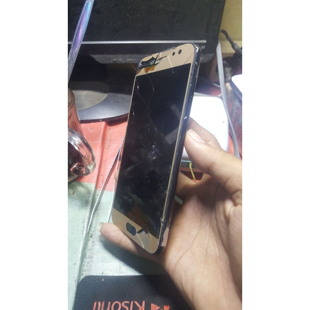 Kesing Backdoor Fingerprint Frame Samsung J7 Pro