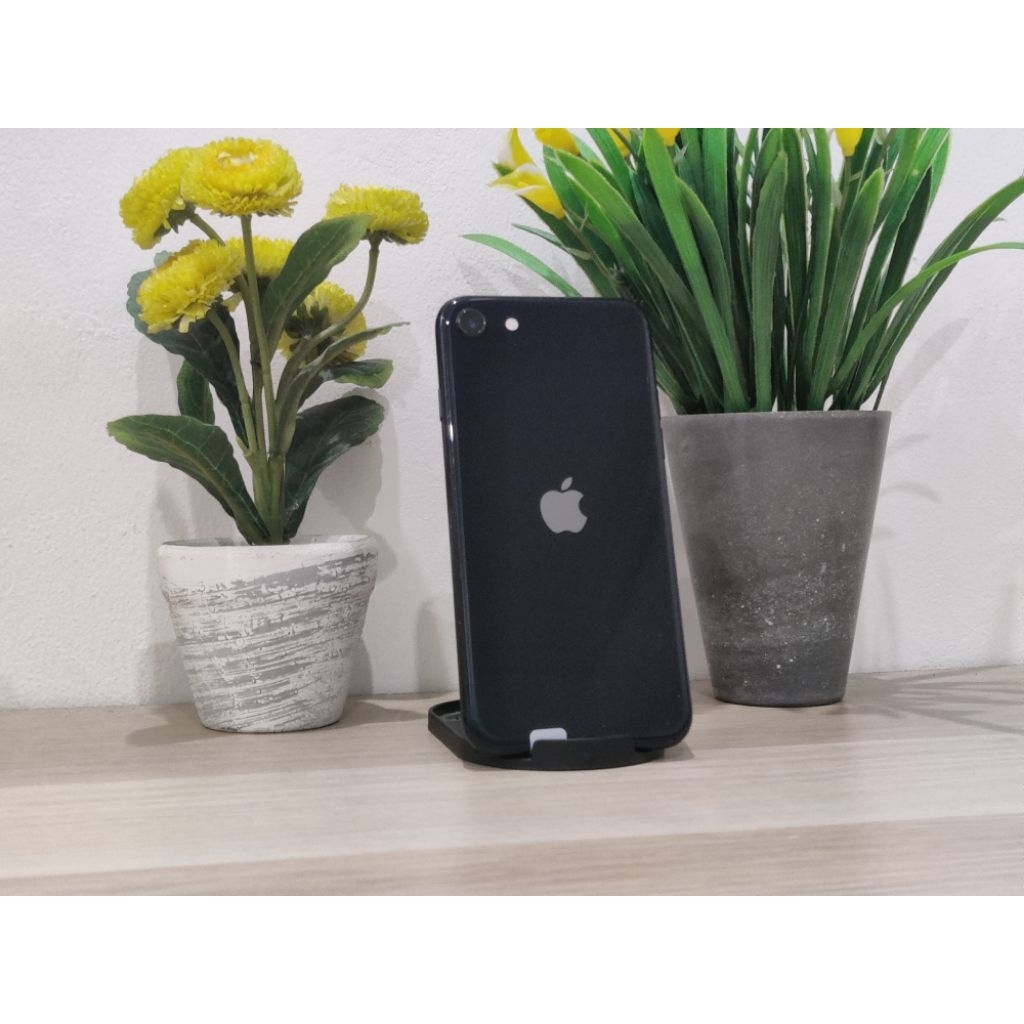Apple Iphone SE 3 2022 128GB Resmi Unit Only