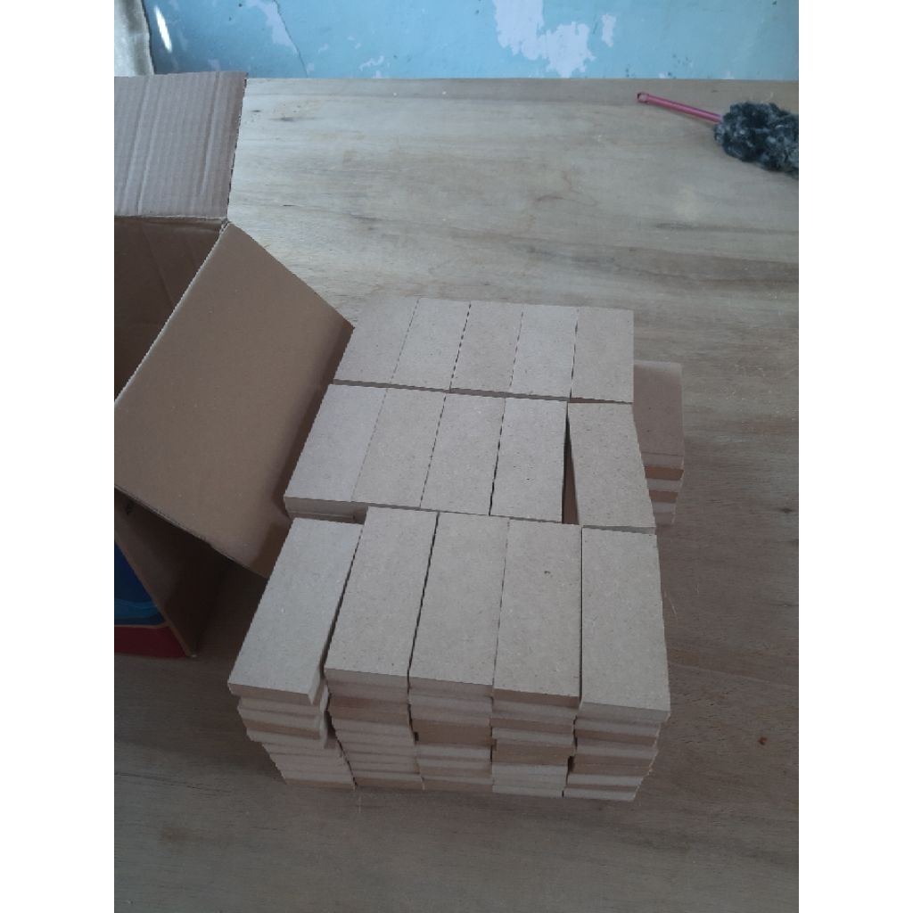 papan mdf coklat tebal 9 mm ukuran 8 × 8 cm