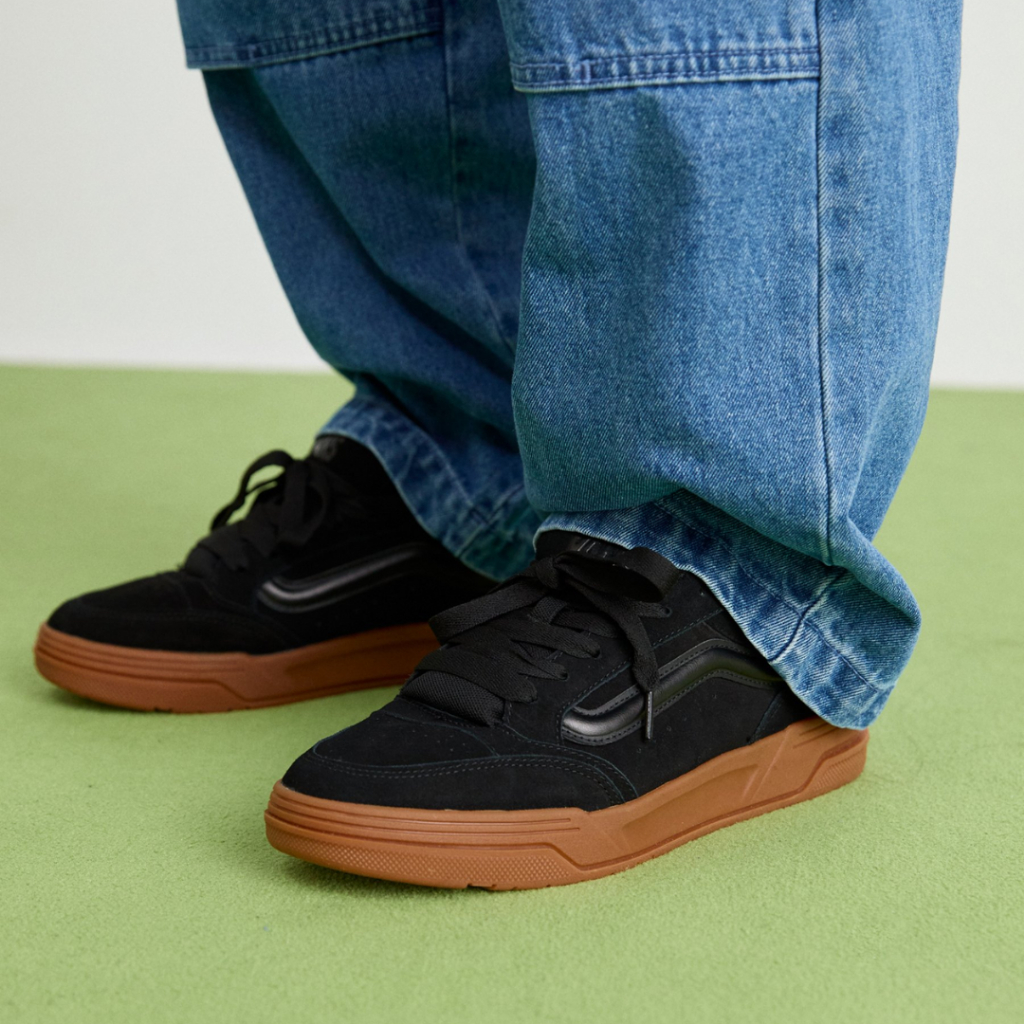 Vans Sepatu Sneakers Skate Hylane Black Gum Original BNIB Resmi Suede Made in Vietnam Cocok untuk Ak