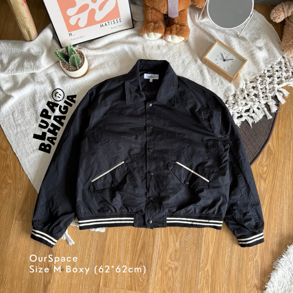 OURSCOPE Black Nilon Varsity Boxy Jaket size M • 100% Original