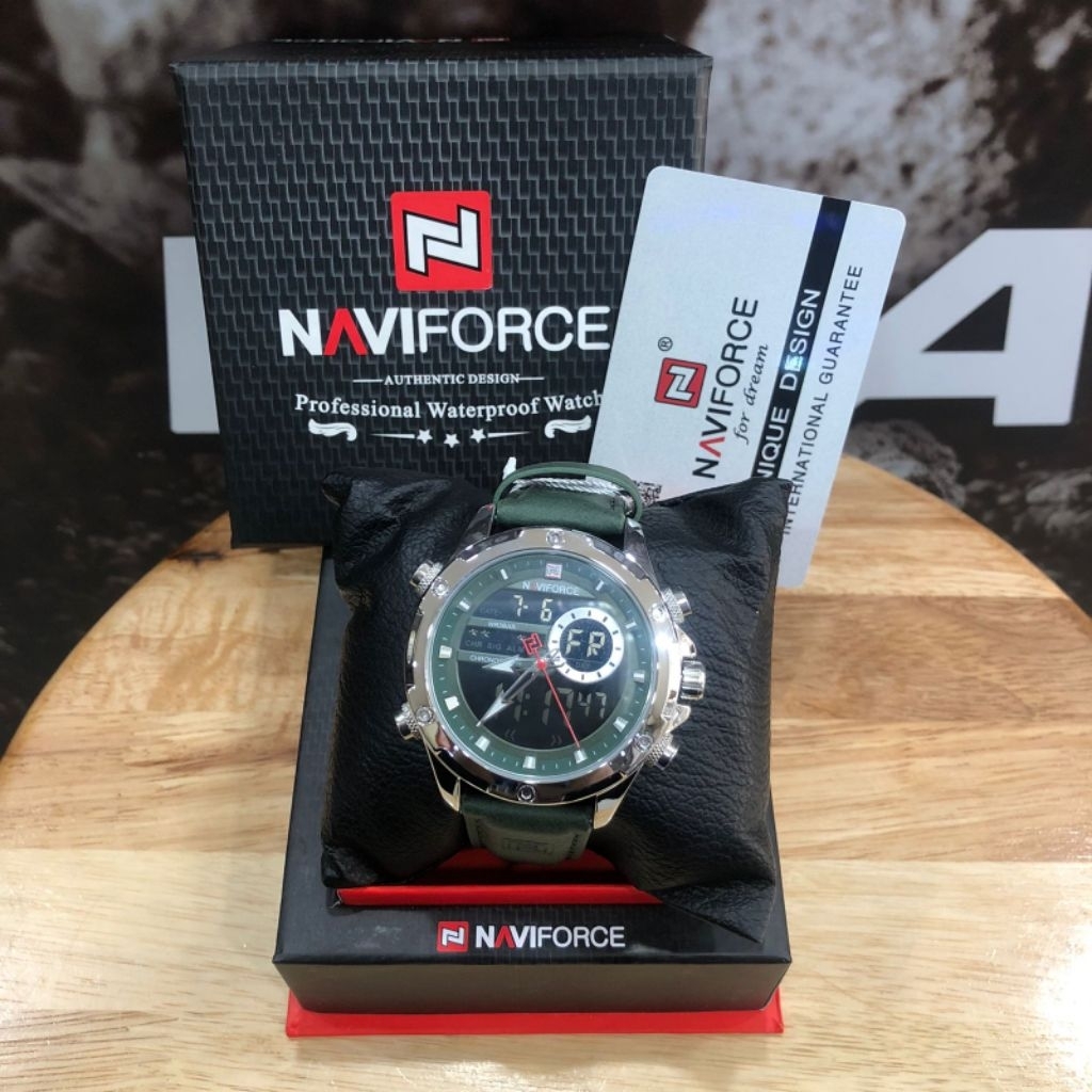 Jam Tangan Pria Naviforce Kulit NF 9208 Original