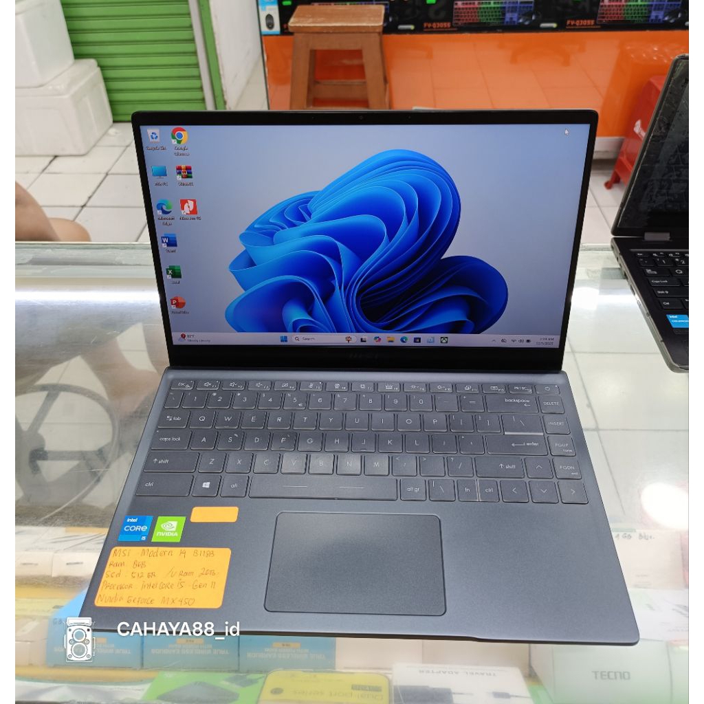 MSI MOdern 14  i5 gen 11 ram 8gb/512gb SSD second/Bekas pakai