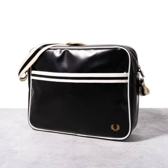 FRED PERRY  Small logo print classic shoulder bag