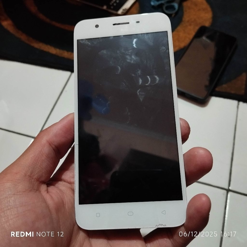 LCD & Touchscreen & Frame Oppo A39 [Minus Layak Pakai]