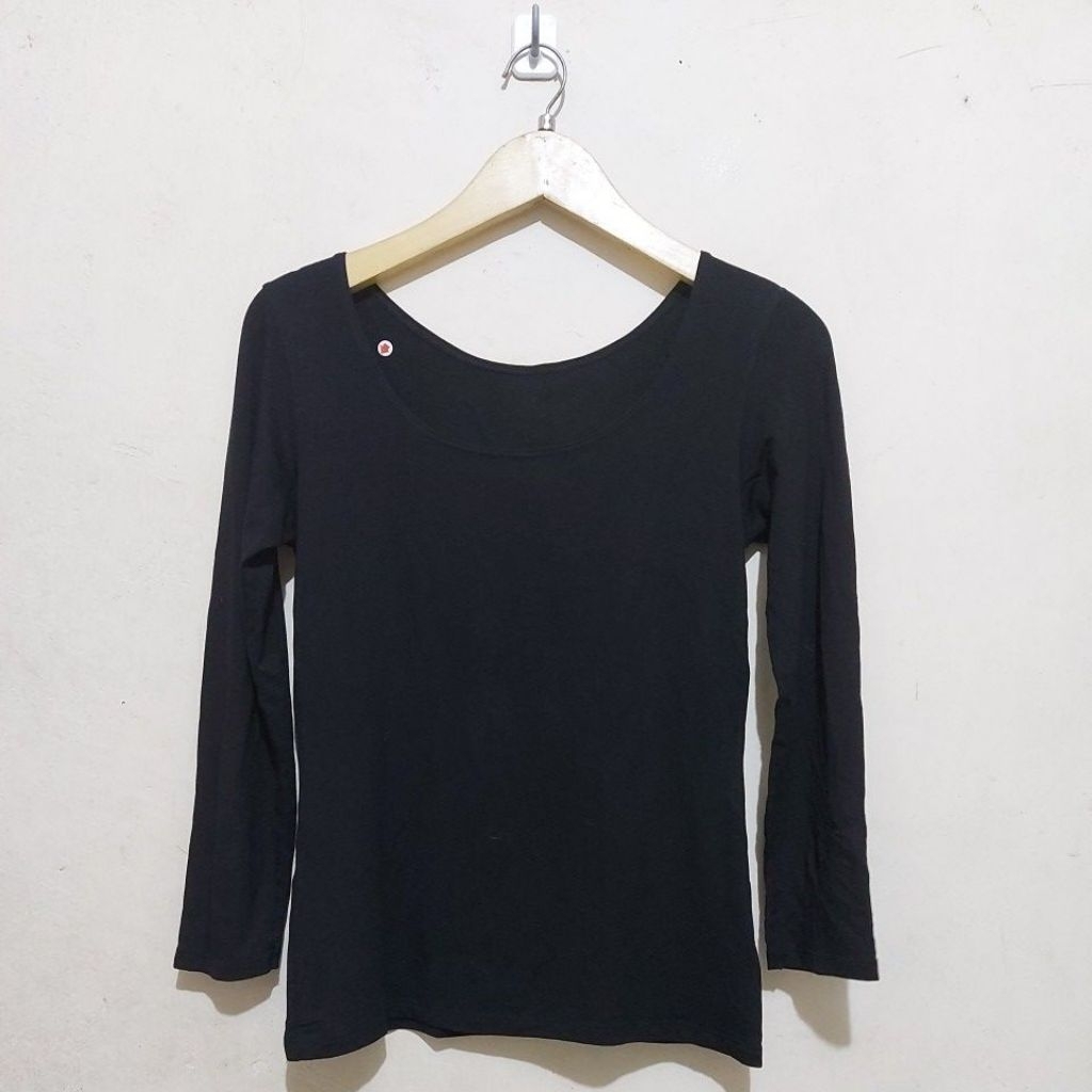 SALE Tshirt Heattech extrawarm scoop neck UNI(defect)*M