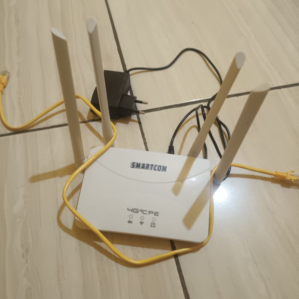 SMARTCOM SM912 Wireless Router 4G LTE