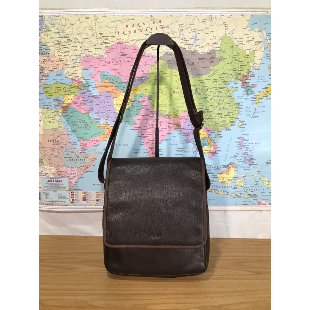 Tas selempang Picard