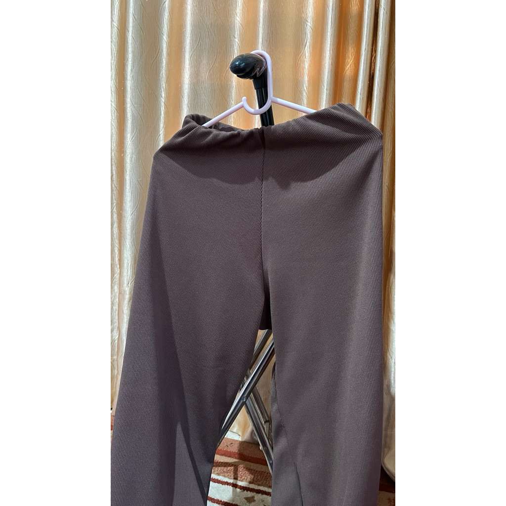 preloved aijo knit pants