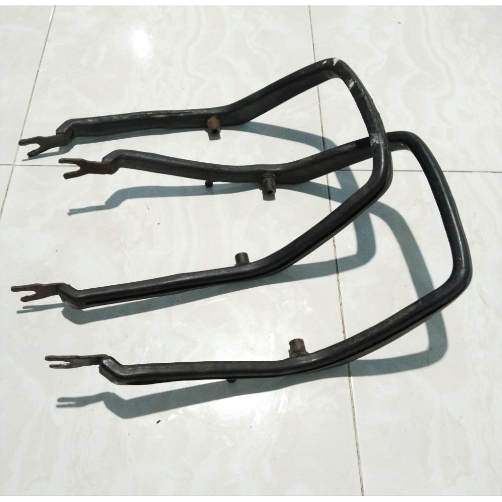 Begel Karet RC100 RC80 RCdk RCbravo pegangan belakang jok Suzuki RC 100 karet Original second