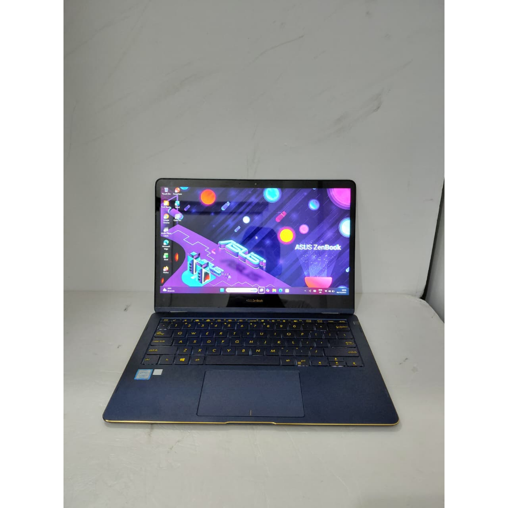 Touchscreen x360 wirth gorilla glas metal chasing ASUS ZenBook Flip I7/16GB/512GB