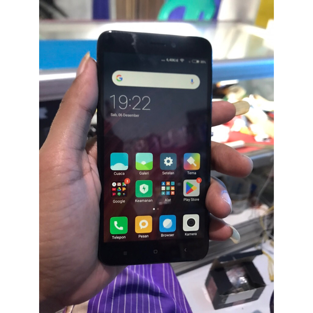 xiaomi redmi 4x ram 2/16 normal siap pakai