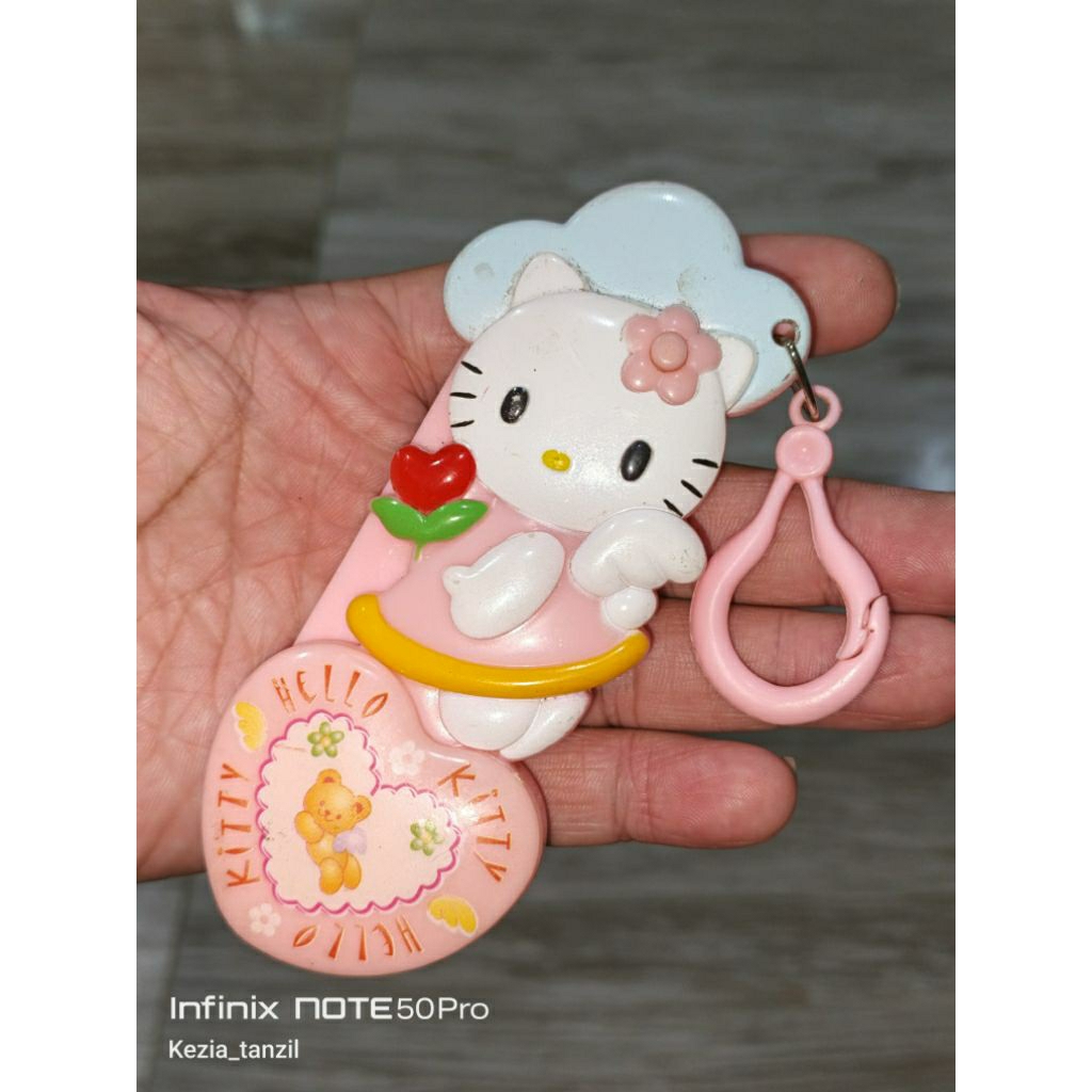 GANTUNGAN KUNCI GANCI KEYCHAIN KEY RING KEYRING HELLO KITTY HELOKITY HK HELO KITY SISIR KACA MIROR M