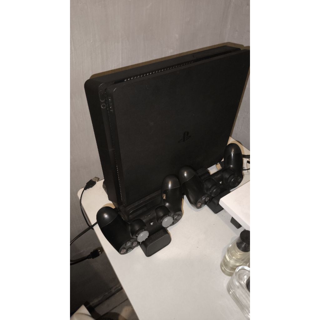 PS 4 ORI SLIM SERI 22 1TB