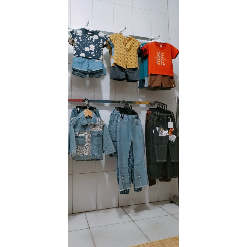 Monja anak cowo cewe baju second Batam