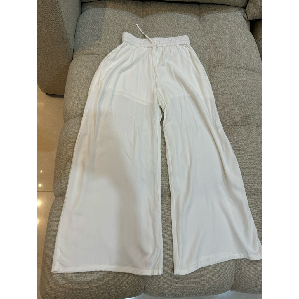 celana putih kulot boogieta preloved