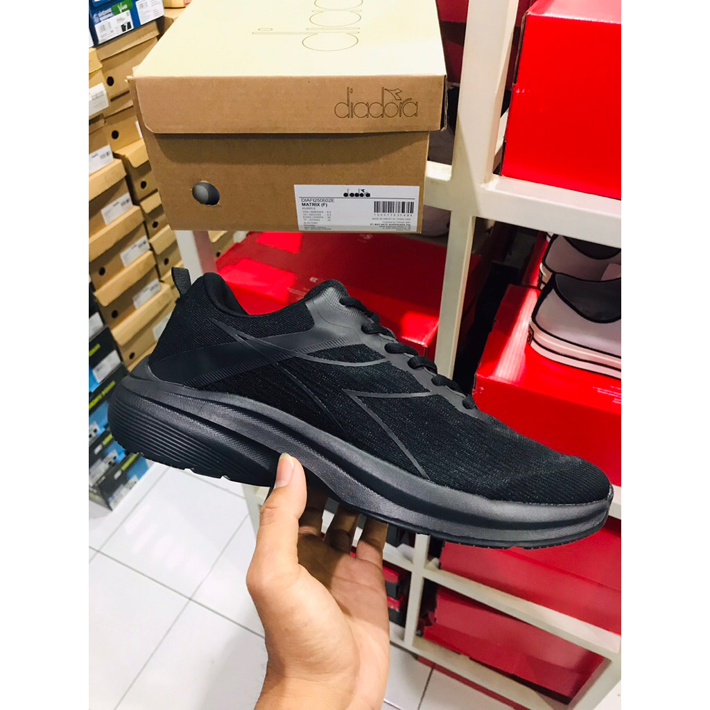 BIG SALE DIADORA NEGASI  [DIAX50943314] ORIGINAL SEPATU HITAM/FULL BLACK/SEKOLAH/RUNNING/LARI/SNEAKE