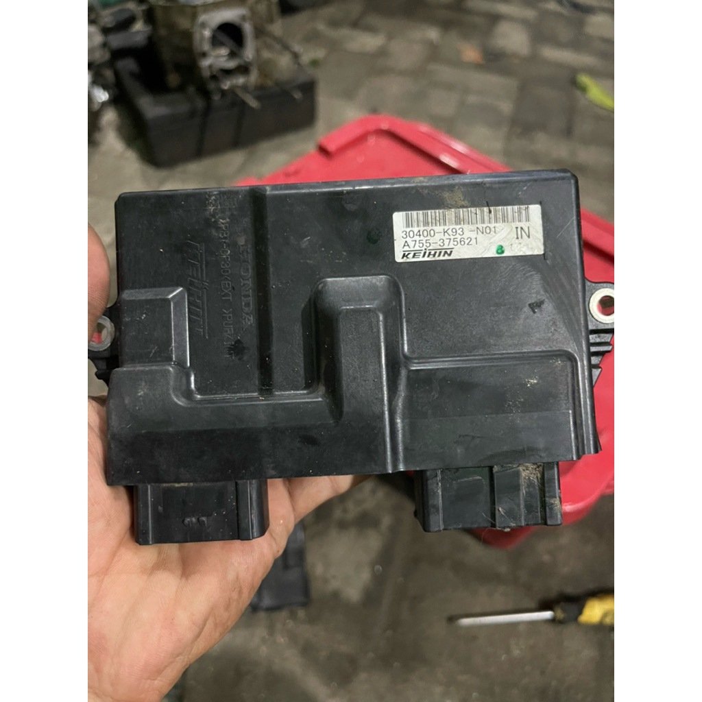30400-k93-N01A755-375621