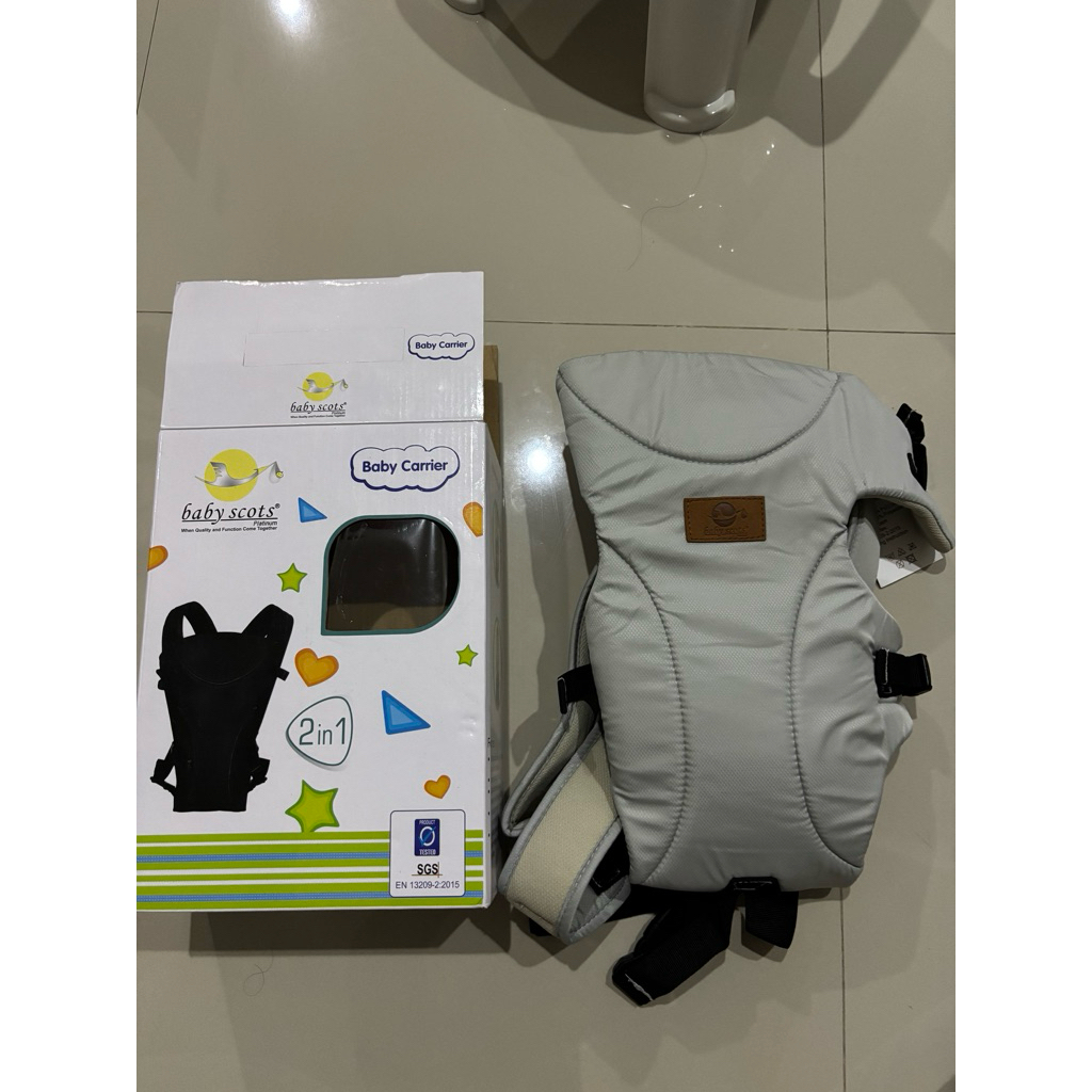 gendongan m shape (preloved)