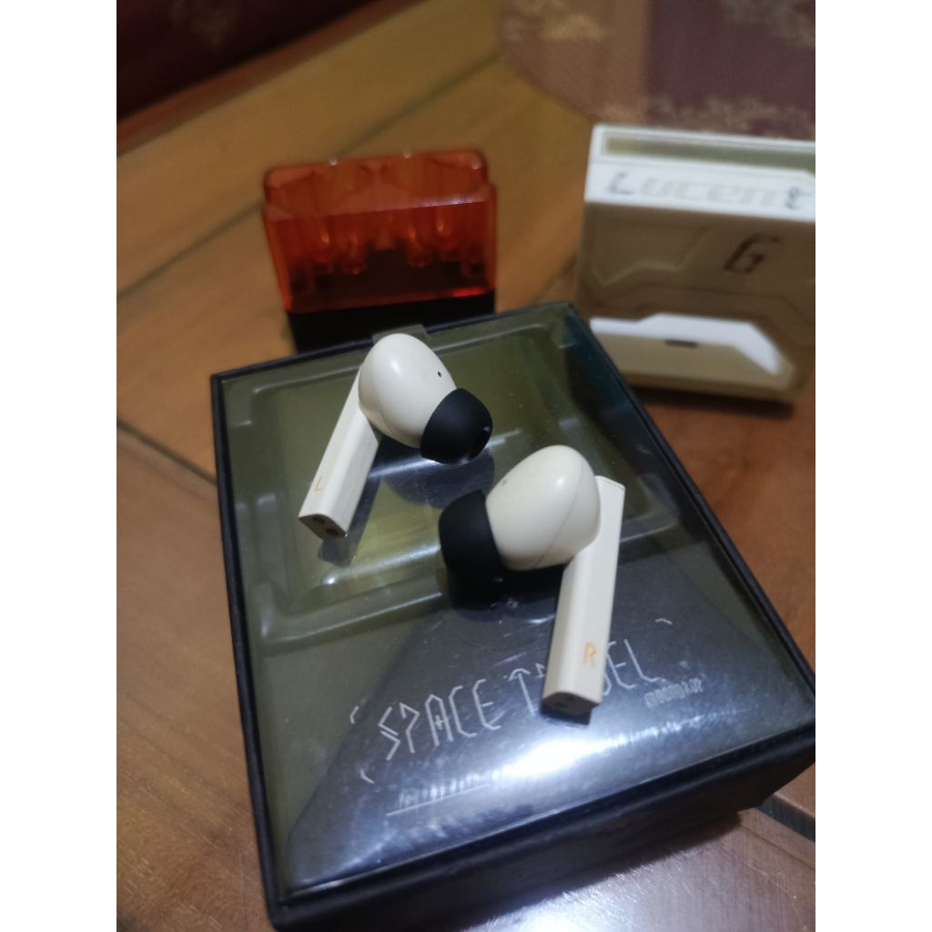 TWS Moondrop Space Travel