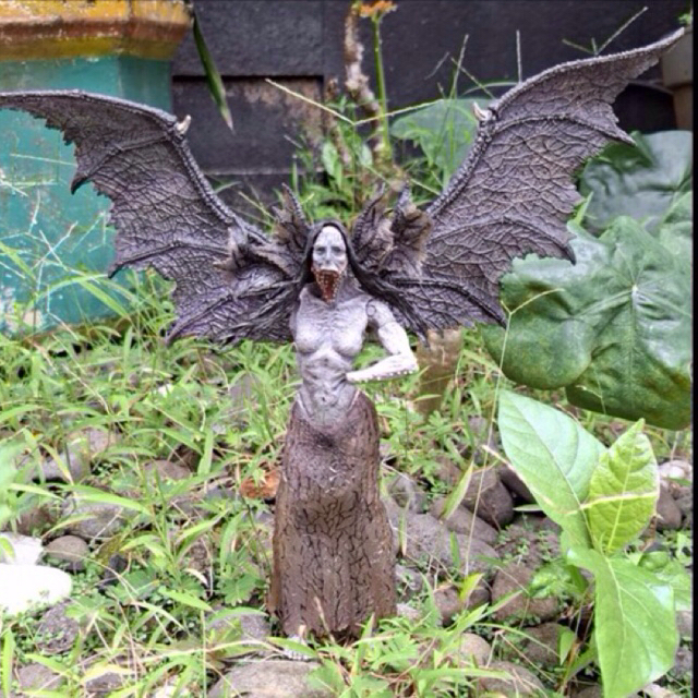 FIGURE HORROR MCFARLANE TOOTH FAIRY