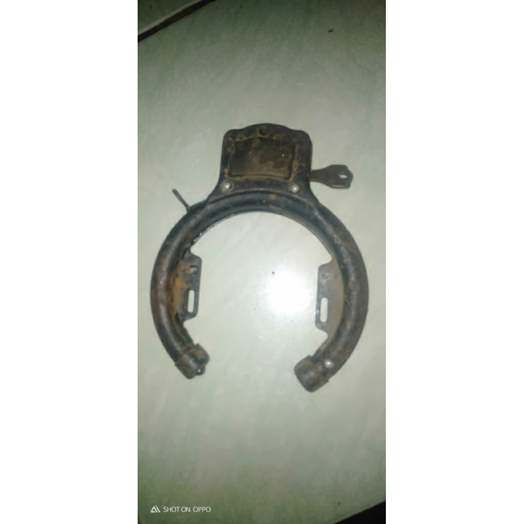 kunci roda sepeda onthel