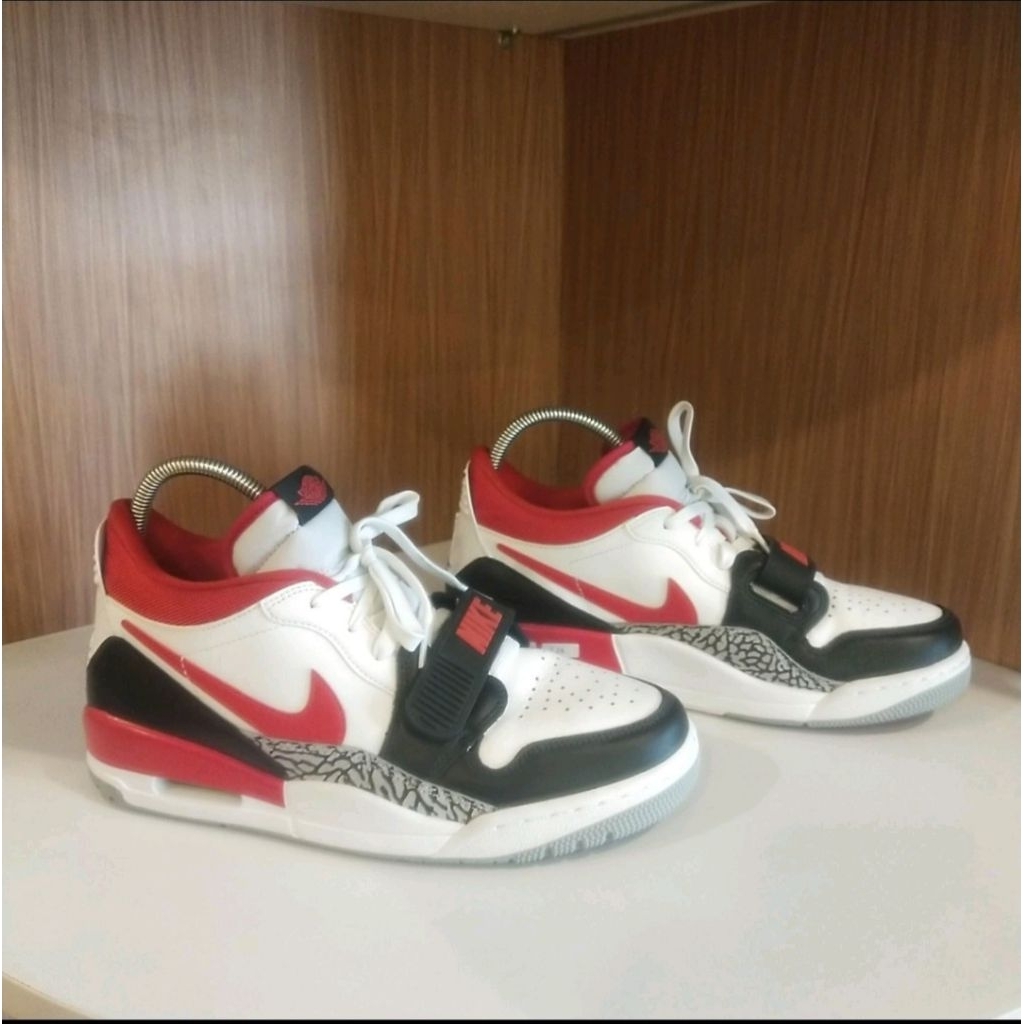 sneakers NIKE AIR JORDAN Legacy 312low original second branded 42