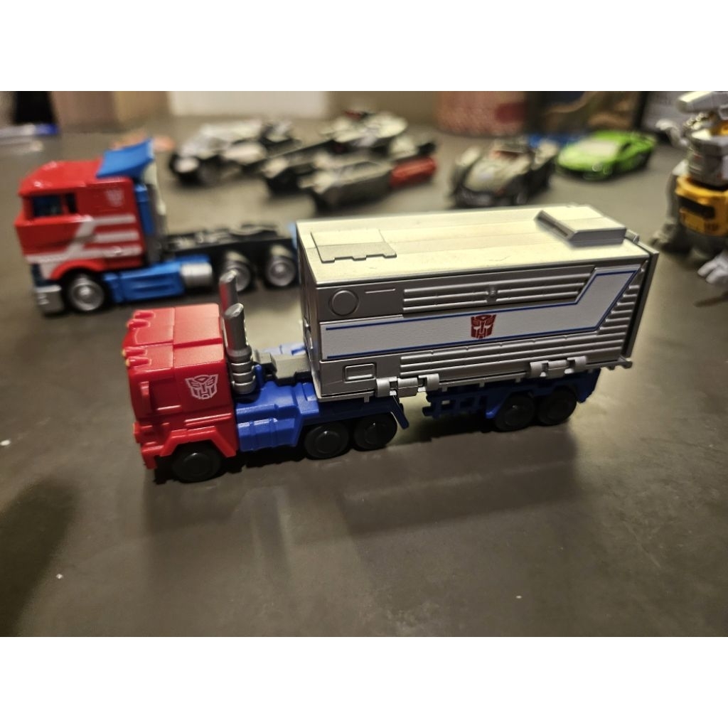 Blokees Transformer Optimus Prime Vehicle + Trailer
